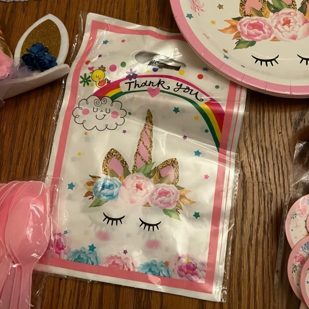 98 pc Unicorn Party Supplies Set - Pink and Gold
